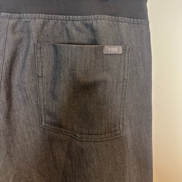 FIGS Women's Zamora Jogger Scrub Pants Graphite - Medium - Picture 4 of 5